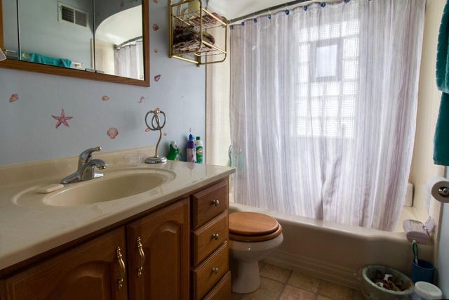1308 Mackinac AVENUE, South Milwaukee, WI 53172