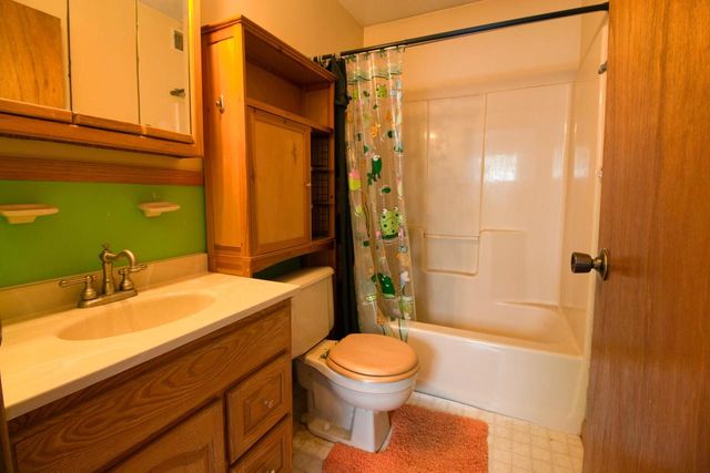 1308 Mackinac AVENUE, South Milwaukee, WI 53172