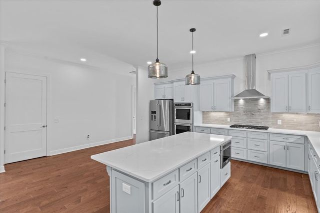 106 Lakeview Lane, Headland, AL 36345