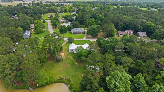 106 Lakeview Lane, Headland, AL 36345