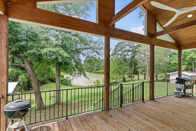 106 Lakeview Lane, Headland, AL 36345