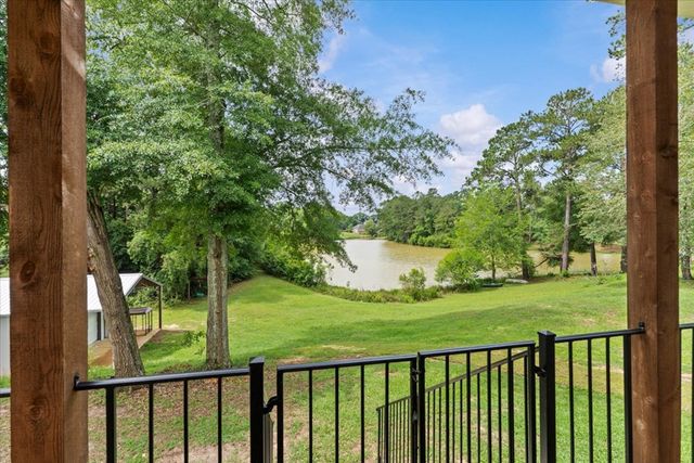 106 Lakeview Lane, Headland, AL 36345