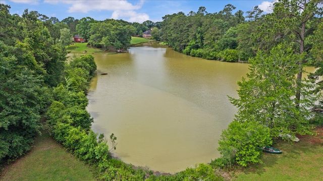 106 Lakeview Lane, Headland, AL 36345