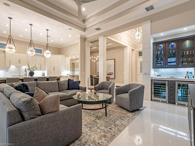 6265 Negril Isle DR, Naples, FL 34113