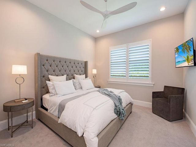 6265 Negril Isle DR, Naples, FL 34113