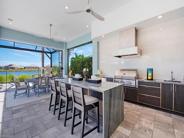 6265 Negril Isle DR, Naples, FL 34113