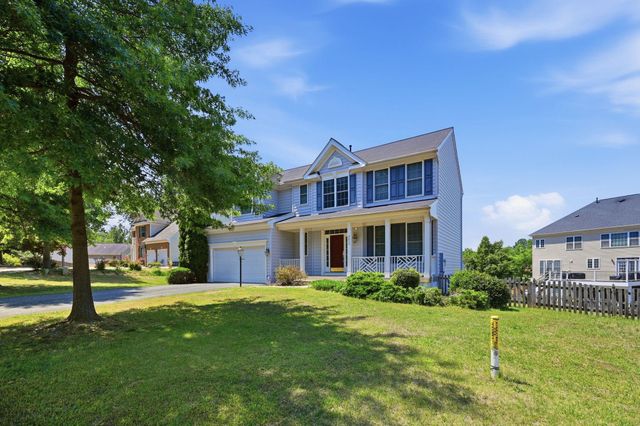 3311 MCCORKLE CT, Triangle, VA 22172