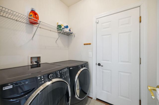3311 MCCORKLE CT, Triangle, VA 22172