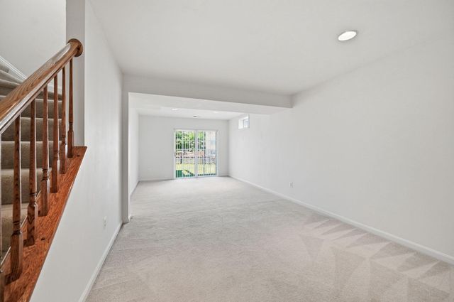 3311 MCCORKLE CT, Triangle, VA 22172