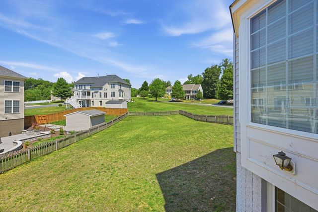 3311 MCCORKLE CT, Triangle, VA 22172