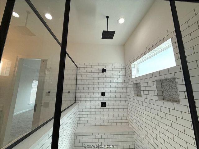 4213 Skylar Drive, College Station, TX 77845