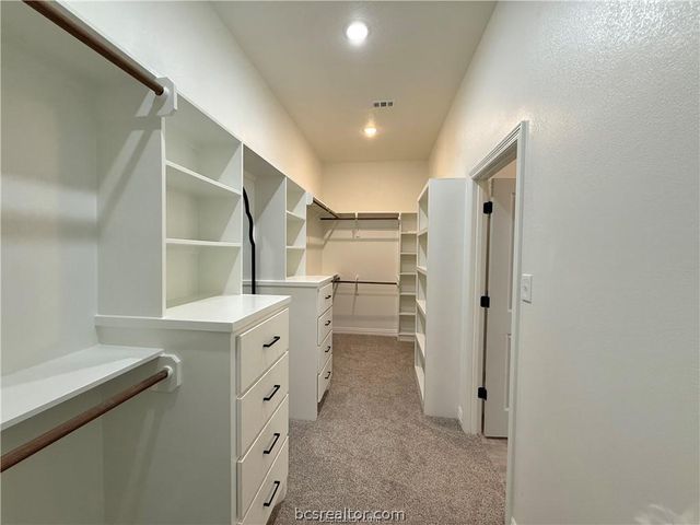 4213 Skylar Drive, College Station, TX 77845