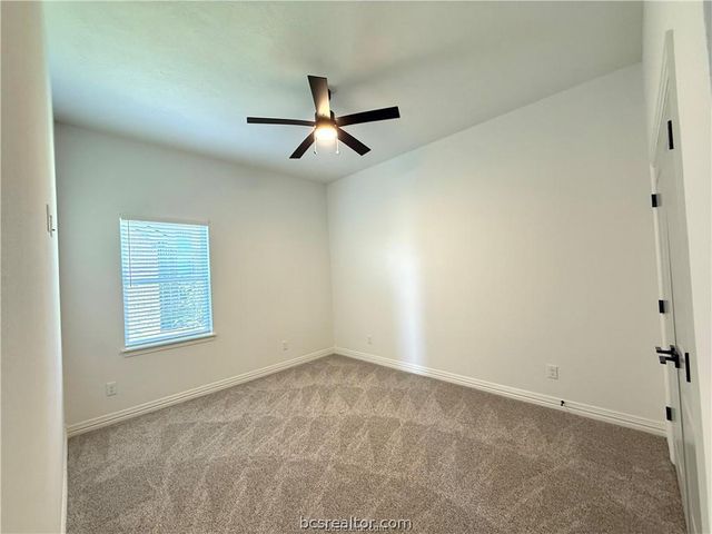 4213 Skylar Drive, College Station, TX 77845