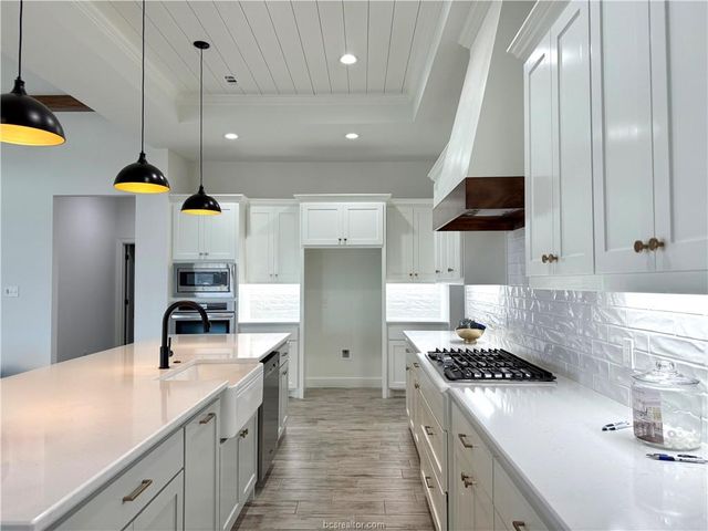 4213 Skylar Drive, College Station, TX 77845