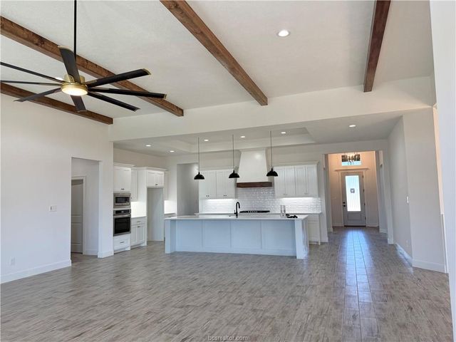 4213 Skylar Drive, College Station, TX 77845