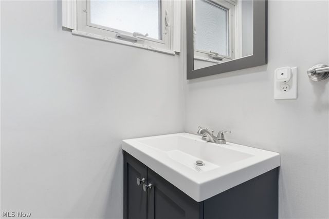 14580 Whitney Road, Strongsville, OH 44136