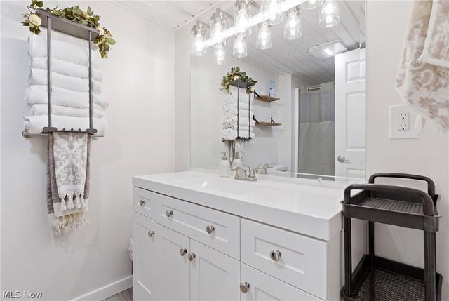 14580 Whitney Road, Strongsville, OH 44136