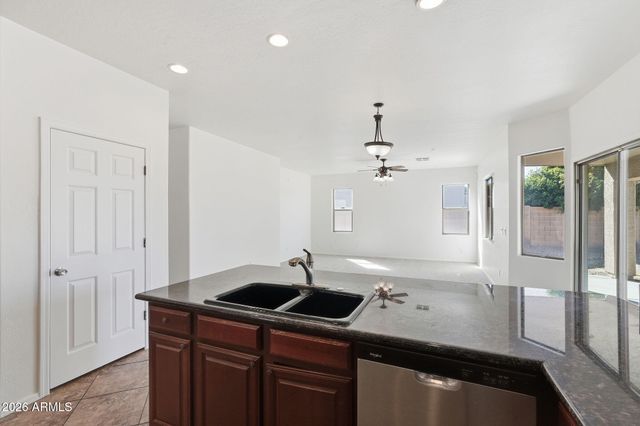 1727 W SAN TAN HILLS Drive, San Tan Valley, AZ 85144