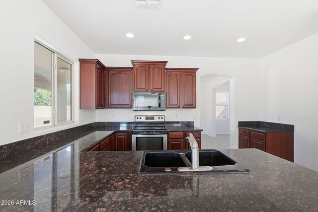 1727 W SAN TAN HILLS Drive, San Tan Valley, AZ 85144