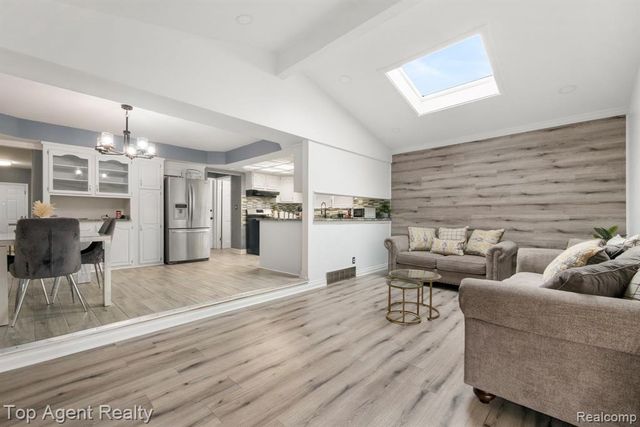 33437 Somerset Drive, Sterling Heights, MI 48312