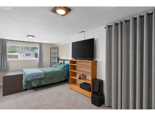 1549 Ne 9TH St, Mc Minnville, OR 97128