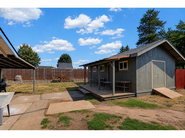 1549 Ne 9TH St, Mc Minnville, OR 97128