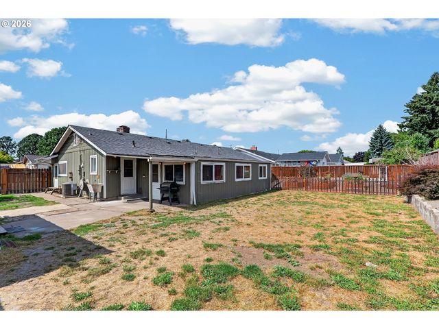 1549 Ne 9TH St, Mc Minnville, OR 97128