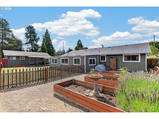1549 Ne 9TH St, Mc Minnville, OR 97128