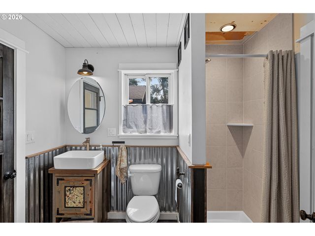 1549 Ne 9TH St, Mc Minnville, OR 97128