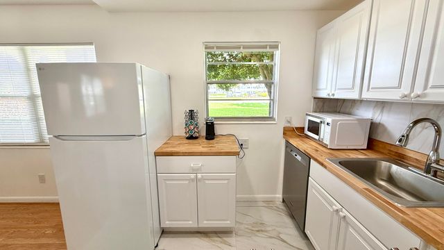 114 OAKRIDGE I 114, Deerfield Beach, FL 33442
