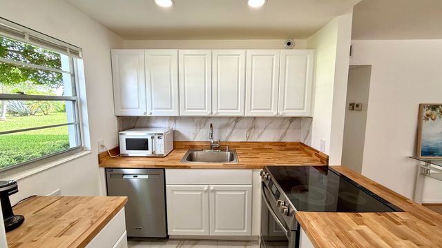 114 OAKRIDGE I 114, Deerfield Beach, FL 33442