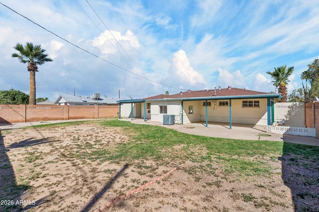 2217 W RANCHO Drive, Phoenix, AZ 85015