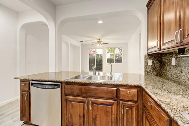 3127 Tolliver, Sacramento, CA 95833