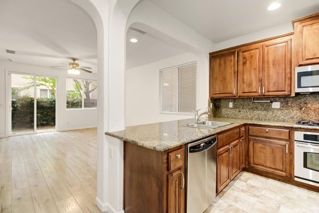 3127 Tolliver, Sacramento, CA 95833