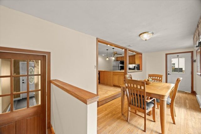 58 Briarwood Dr, Taunton, MA 02780