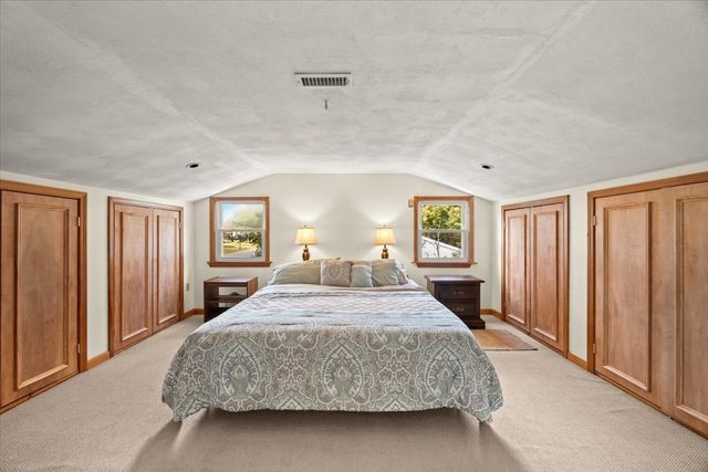 58 Briarwood Dr, Taunton, MA 02780