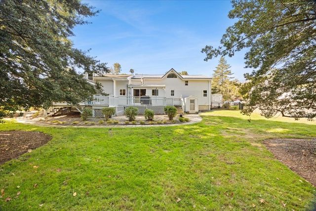 58 Briarwood Dr, Taunton, MA 02780