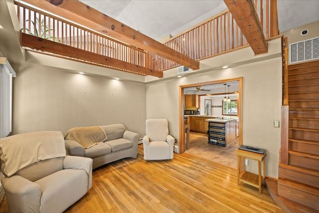 58 Briarwood Dr, Taunton, MA 02780