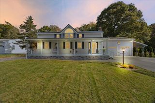 58 Briarwood Dr, Taunton, MA 02780