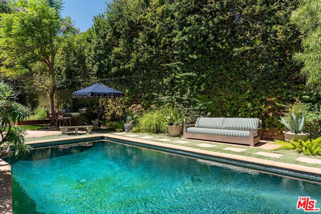 Image 46 of property listing at 11662 Duque Drive, Studio City, CA 91604