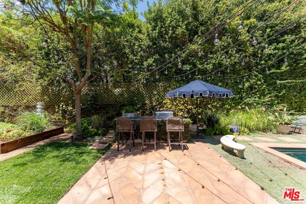 Image 47 of property listing at 11662 Duque Drive, Studio City, CA 91604
