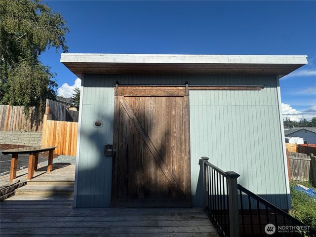2168 Norman Drive, Oak Harbor, WA 98277