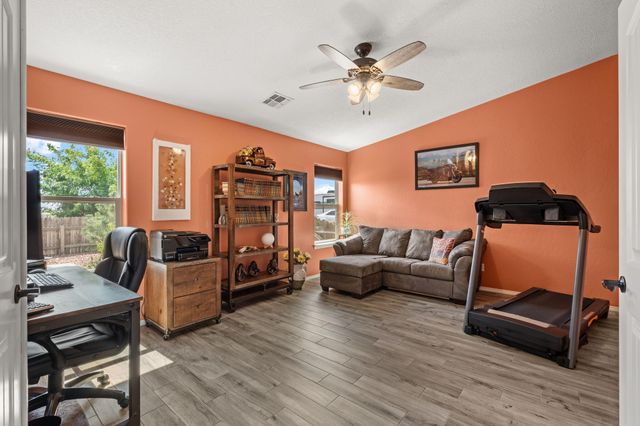 75 Evening Star Loop, Edgewood, NM 87015