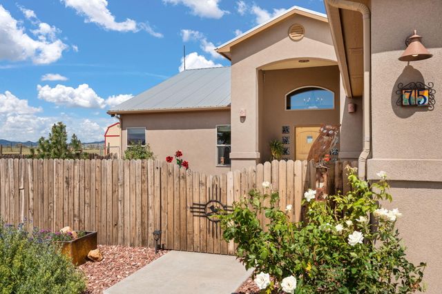 75 Evening Star Loop, Edgewood, NM 87015
