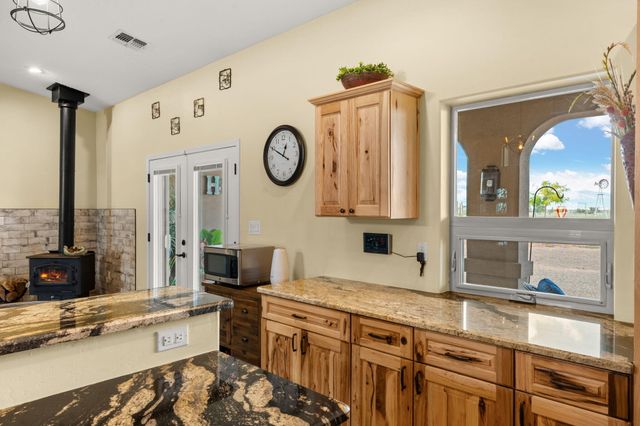 75 Evening Star Loop, Edgewood, NM 87015