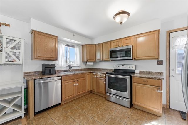 214 Barr St, Canonsburg, PA 15317