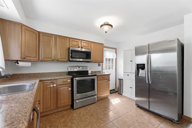 214 Barr St, Canonsburg, PA 15317