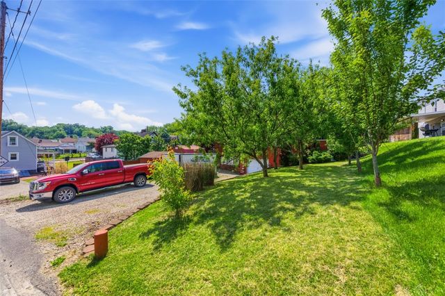 214 Barr St, Canonsburg, PA 15317