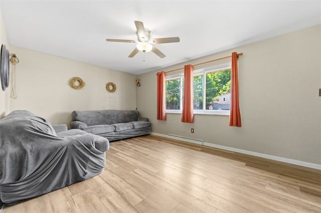 214 Barr St, Canonsburg, PA 15317