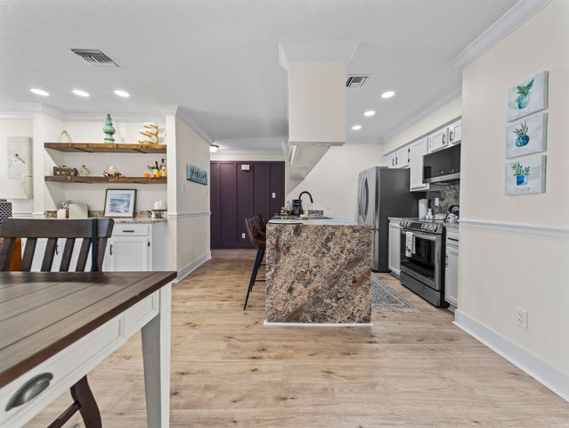 5371 Central Ave Unit 6F, Hot Springs, AR 71913